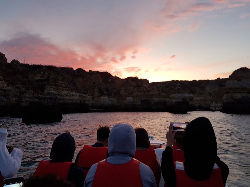 Lagos: Guided Ponta da Piedade Sunset Boat Tour - Guides, languages, and why it matters on a cave-heavy tour