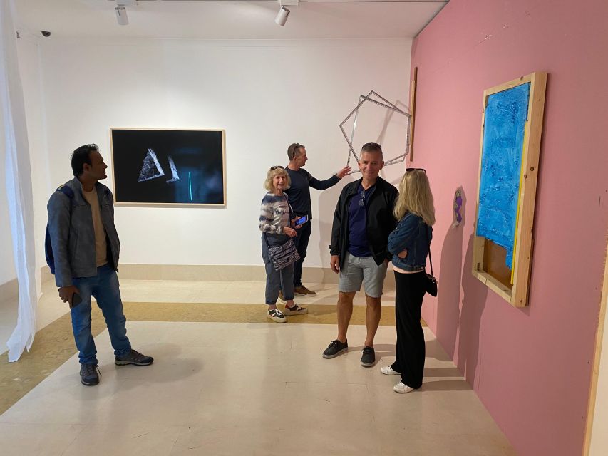 Lagos: Guided Walking Tour with Brodie from Australia - The language lesson: 1000+ Portuguese words you can use fast