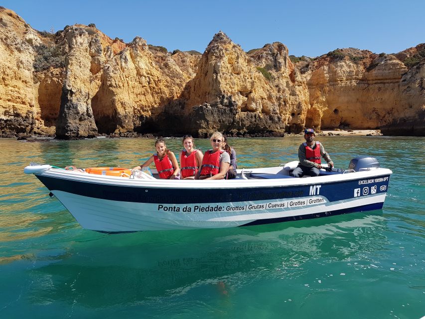 Lagos: Ponta da Piedade Coastline Tour - From Marina de Lagos to the first rock show