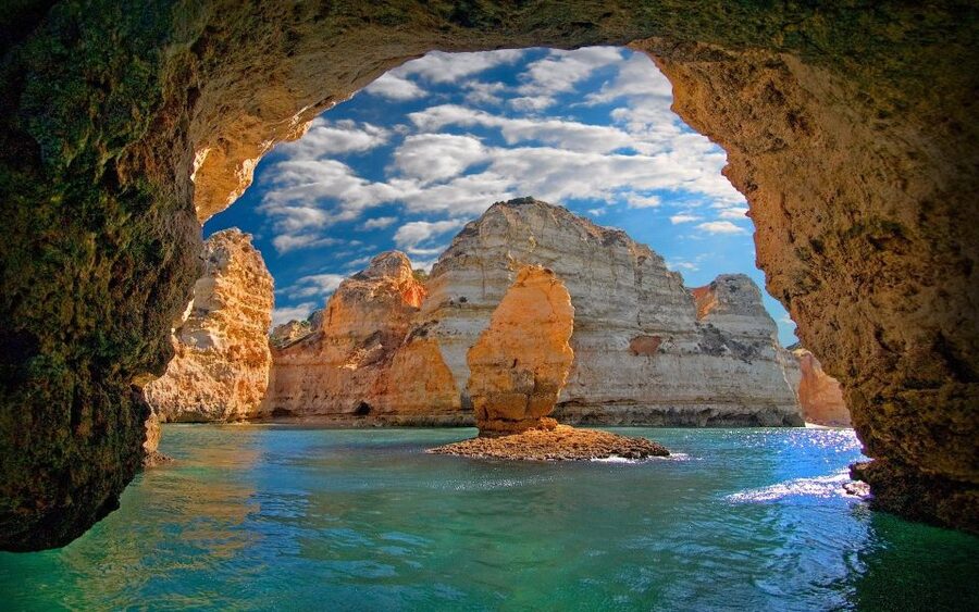 Lagos: Ponta da Piedade Rock Formations Guided Boat Tour - The Guide and Captain Team, and Why It Changes the Experience