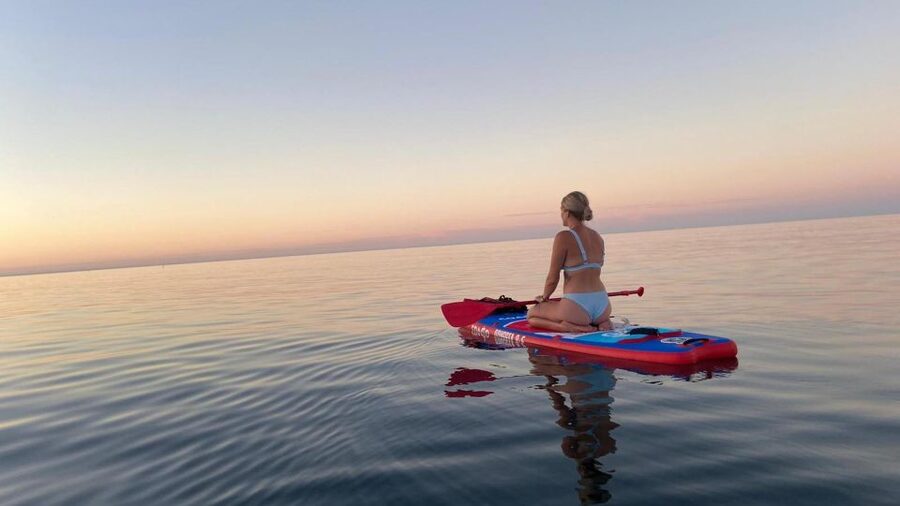 Lagos: Stand-Up Paddle Board Rental - Water temperature and wetsuit timing: plan for 16 to 18°C