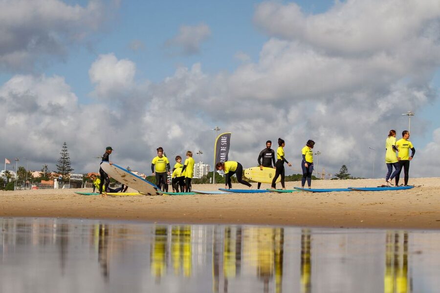 Lisbon: 1.5-Hour Surf Lesson - Getting There and Timing Your Lesson at Carcavelos Beach