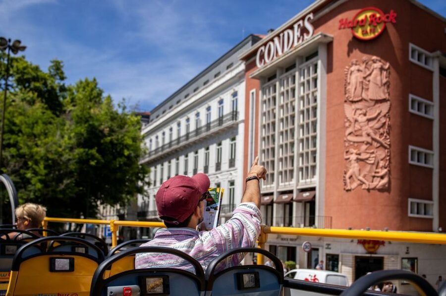 Lisbon: 1-or 2-Day Hop-On Hop-Off Bus Tour - Key Points You’ll Notice Right Away