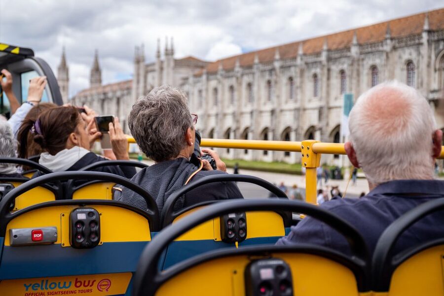 Lisbon: 1-or 2-Day Hop-On Hop-Off Bus Tour - Carris Trams, Carris Museum, and the Value Math