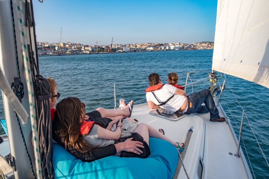 Lisbon: 1 or 2-Hour Cruise along the Tagus River - Should You Book the Tagus River Yacht Cruise?