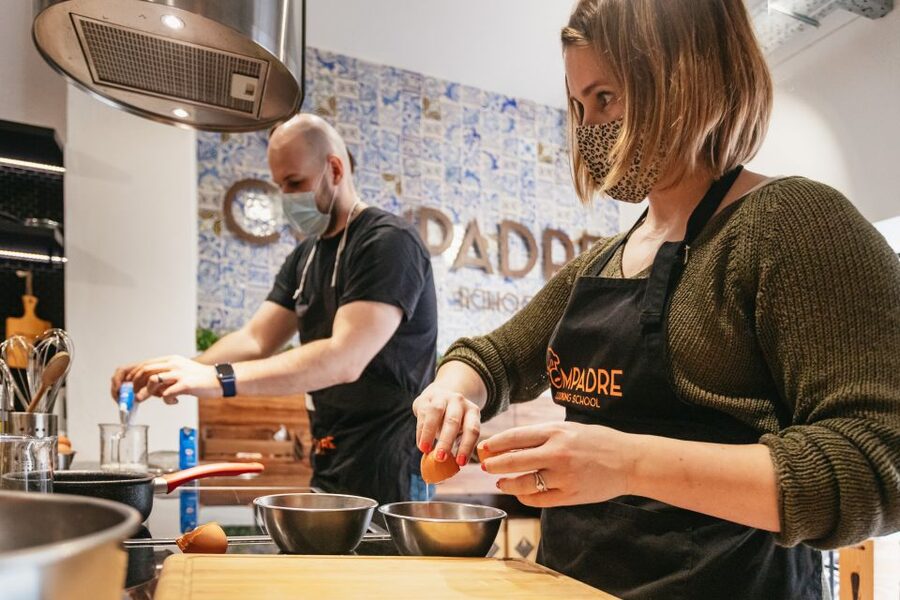 Lisbon: 2-Hour Pastel de Nata Cooking Class - Learning more than baking, the Portuguese story behind the tart