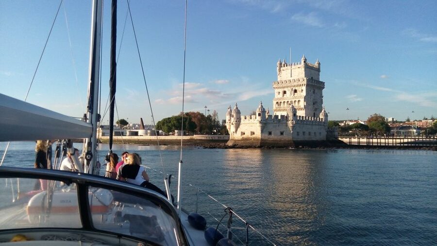 Lisbon: 2-Hour Sailing Yacht Cruise & Guided Tour w/2 drinks - Cross the Tagus Estuary, then spot Vasco de Gama Bridge