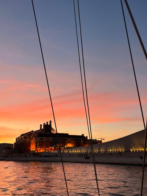 Lisbon: 2H Sunset Boat Cruise Tour with Drinks - Christ the King: the city’s upper landmark from a lower-water perspective