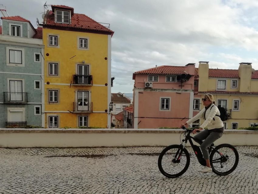 Lisbon: 7 Hills Panoramic Guided Tour by E-Bike - Cobblestones, Rails, Traffic, and How the Guide Keeps You Safe