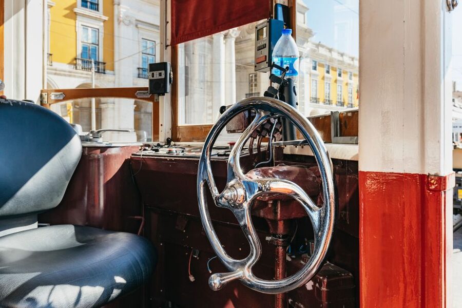 Lisbon: 72/96-Hour Hop-On Hop-Off Bus, Tram & Boat Ticket - Belém on the Blue bus line, from Manueline details to the Age of Discoveries