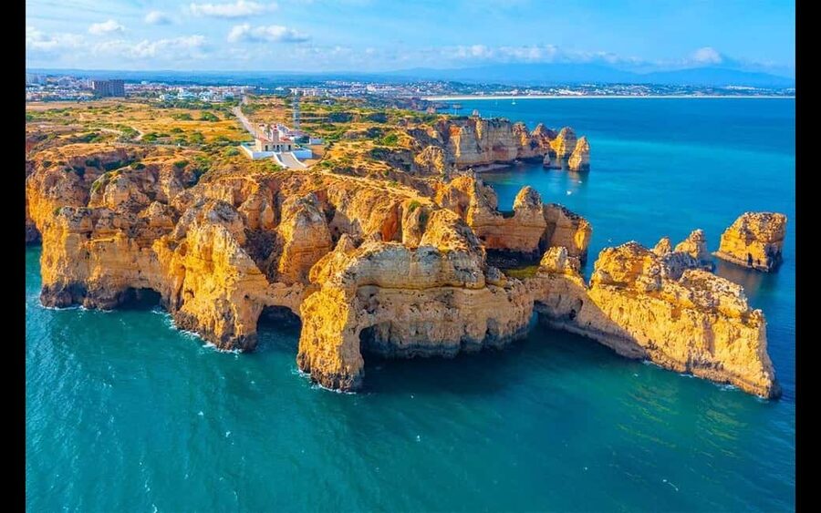 Lisbon: Algarve, Benagil Caves & Lagos w/ Boat Tour Option - Private vs small group, and why the guide can change the whole day