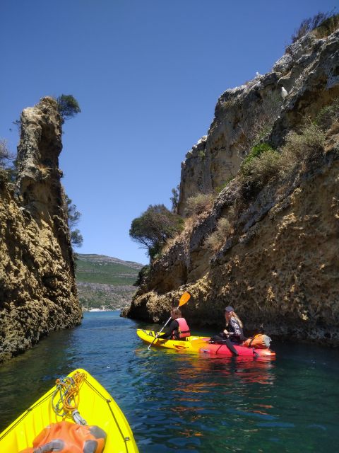 Lisbon: Arrábida Kayak and Coasteering Adventure Tour - Beach Picnic Lunch, Mountain Views, and the Wine and Chorizo Finish