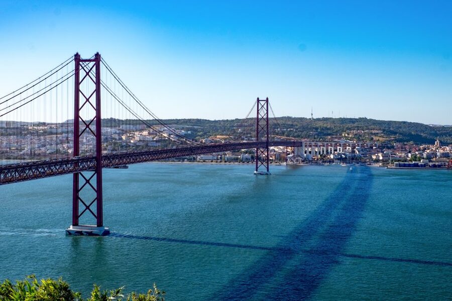 Lisbon: Arrábida Natural Park and Sesimbra Day Trip - Key moments that make this day trip worth your time