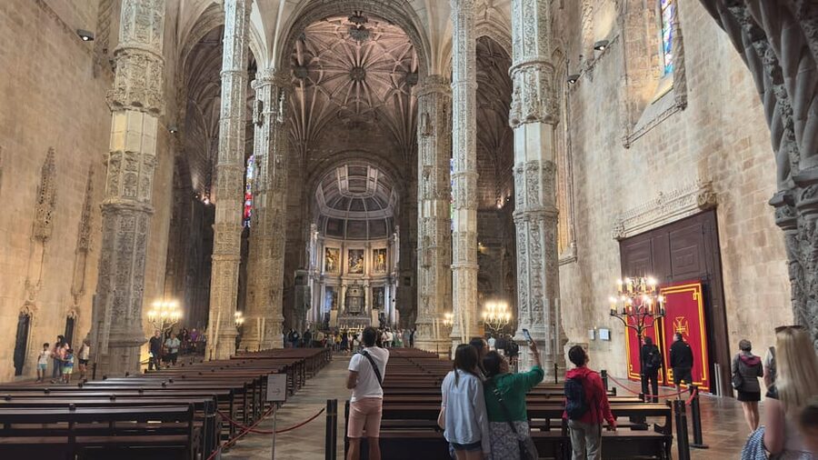 Lisbon: Belem Tour with Pastéis at Jerónimos Monastery - Pastéis at the Start, Discoveries on Foot