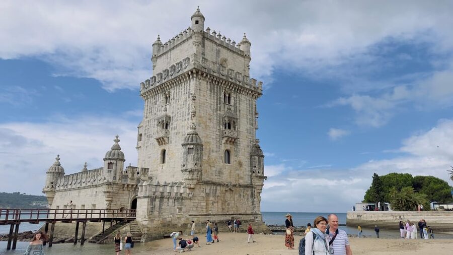 Lisbon: Belem Tour with Pastéis at Jerónimos Monastery - The Tagus River Walk: Avenida de Brasilia to Rua da Praia do Bom Sucesso