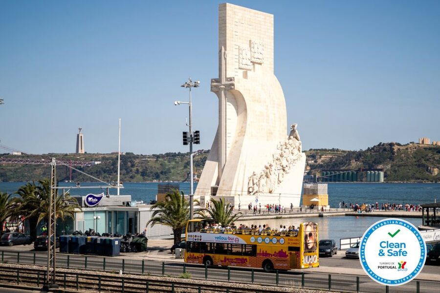 Lisbon: Boat Tour Ticket and Hop-on Hop-off 48-Hour Bus. - Key points to know before you ride