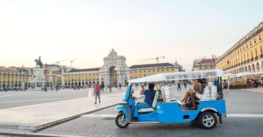 Lisbon by Tuk Tuk Guided Tour: City of Neighborhoods - Getting on board: Rossio meet-up and where you end