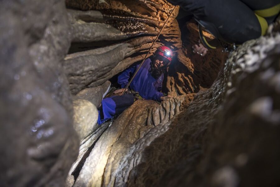 Lisbon: Caving in Arrábida Natural Park, Setubal, Sesimbra - Quick comparison: what kind of traveler should book this now