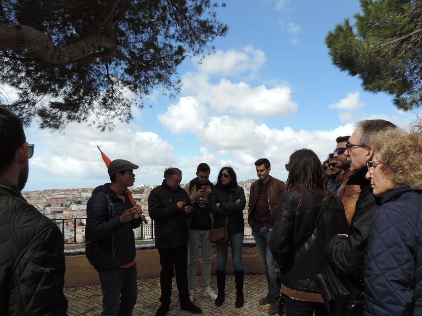 Lisbon: City Sightseeing Private Tour with Guide - Portas do Sol and São Jorge Castle, viewpoint time that actually pays off