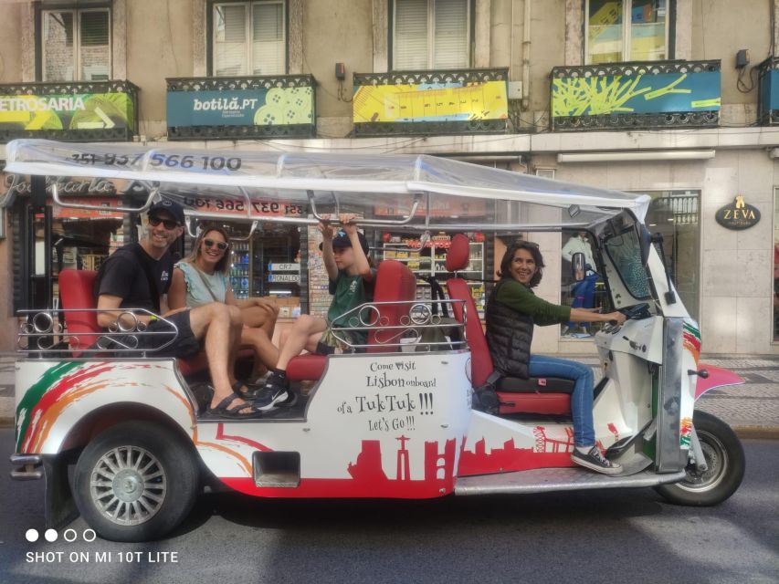 Lisbon: City Tour by Tuk Tuk - How the guide changes the whole day