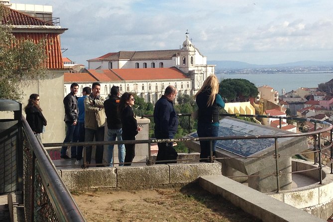 Lisbon: City Tour by Tuk Tuk - Meeting at Hard Rock Cafe and kicking off in Alfama