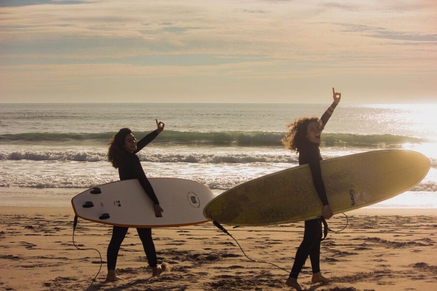 Lisbon: Come try our Surf Lesson in Costa da Caparica - Transport to the Beach: A Minor Variable Worth Checking