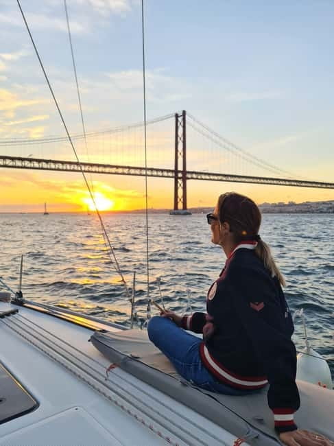 Lisbon: Daytime or Sunset Boat Cruise with History and Wine - Why the Tagus River View Makes Lisbon Click