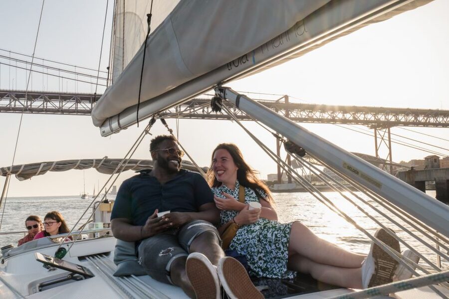 Lisbon: Daytime/Sunset/Night City Sailboat Tour with Drink - Discoveries, Belém Tower, and Jerónimos: why the first stretch is worth it