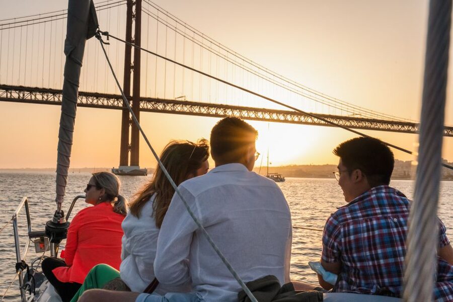 Lisbon: Daytime/Sunset/Night City Sailboat Tour with Drink - São Jorge Castle and Alfama, plus the cathedral angle you cannot get on foot