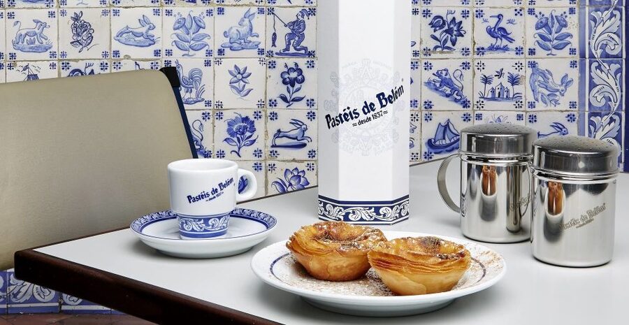 Lisbon: Discovering Belém Tuk Tuk Tour - Languages and pace: a tour that can fit your group