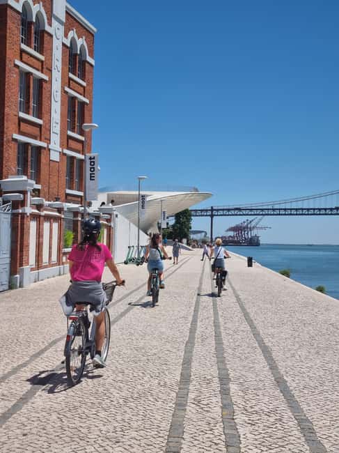 Lisbon: E-Bike Adventure to Belém with Pastel Tasting - Stopping for Viewpoints Without Losing the Flow