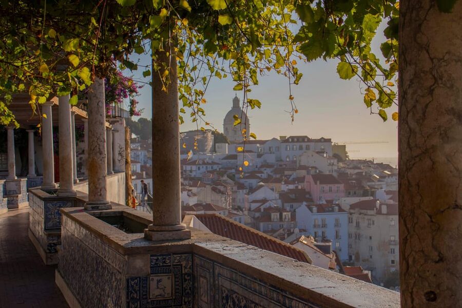 Lisbon: Early Morning TukTuk Tour - hotel/cruise ship pickup - Why an early-morning Tuk-Tuk beats your average Lisbon scramble