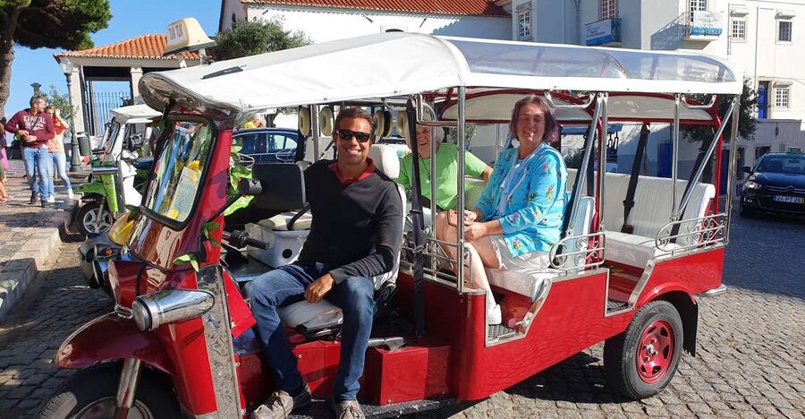 Lisbon: Electric Tuk Tuk Private Tour of the Seven Hills - Historic core highlights: Rossio, Santa Justa, and Rua Augusta energy
