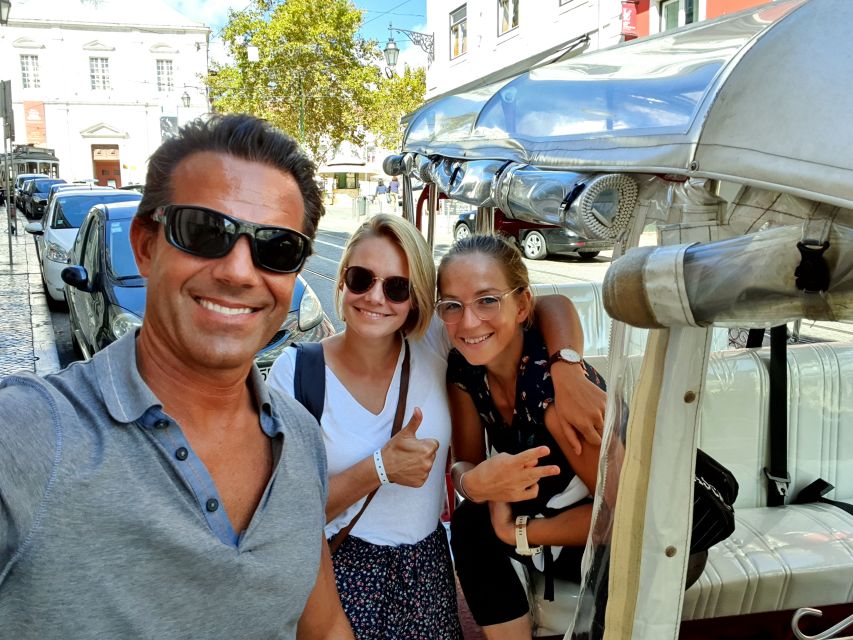 Lisbon: Electric Tuk Tuk Private Tour of the Seven Hills - Getting oriented fast at Restauradores and the uphill start
