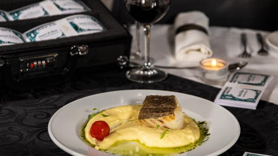 Lisbon: Erotic Cabaret Show and Dinner - Practical tips for a smoother evening