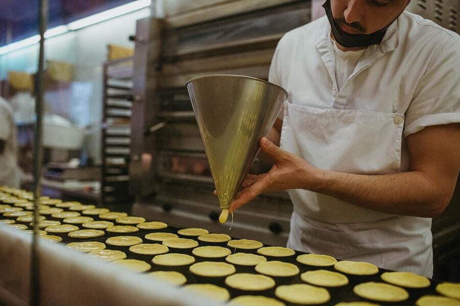 Lisbon: Evening Food & Wine Tour in Bairro Alto - Tasca do Manel, Flame-Roasted Chouriço and the Meal That Feels Personal