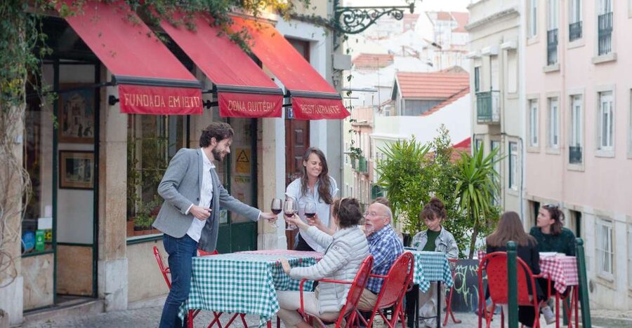 Lisbon: Evening Local Food Crawl with Drink Pairings - Key things to know before you go