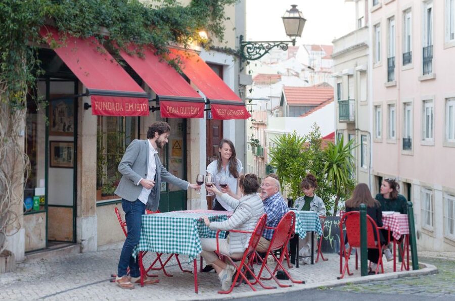 Lisbon: Evening Local Food Crawl with Drink Pairings - Price and value: what $81 buys you in real Lisbon terms
