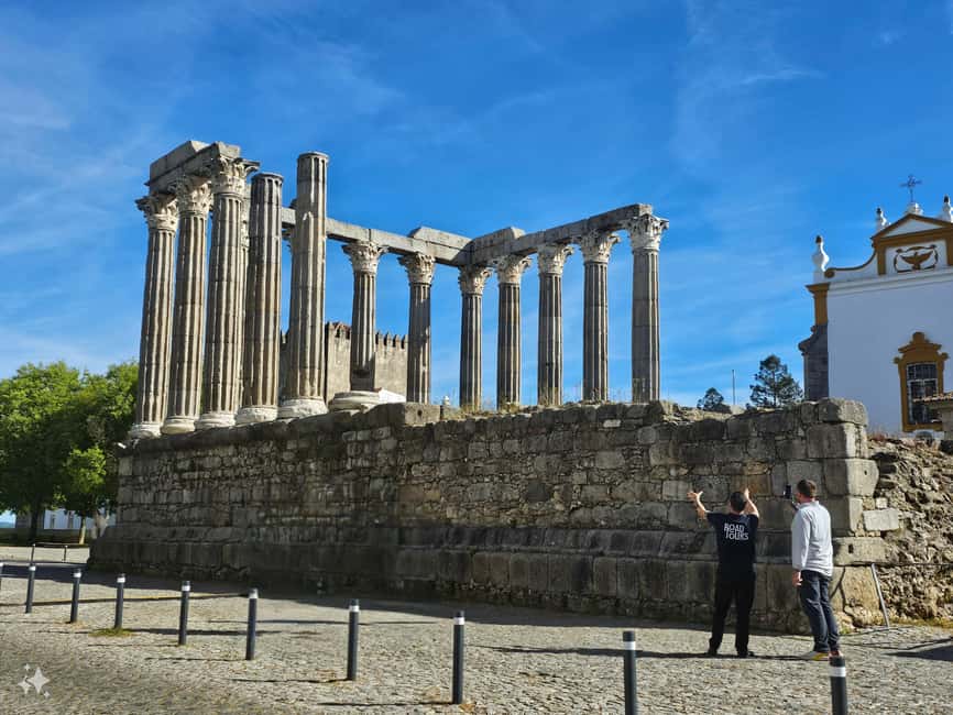 Lisbon: Évora (w/ Cathedral & Bones), Cartuxa & Cork Factory - From Lisbon to Évora: a straightforward van day out