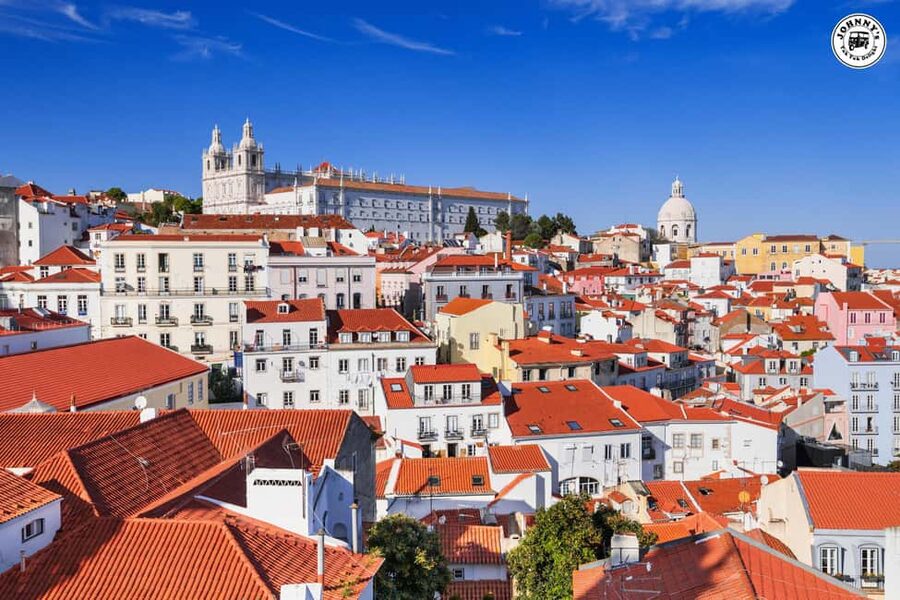 LISBON : EXPLORE OLD TOWN ALFAMA BY ELECTRIC TUK TUK - Alfama on foot: narrow streets, tiled facades, and Fado context