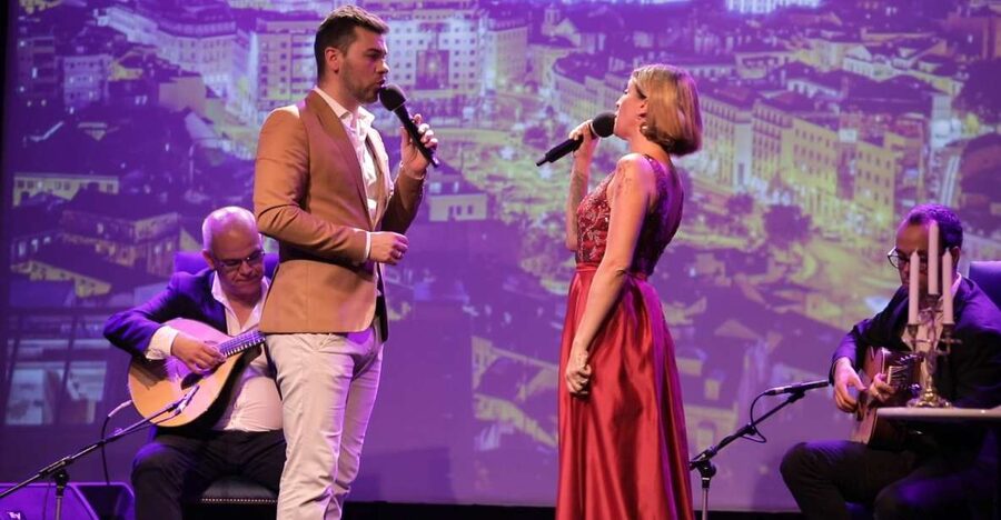 Lisbon: Fado in Chiado Live Show - What you will hear: voices, acoustic guitar, and the Portuguese guitarra