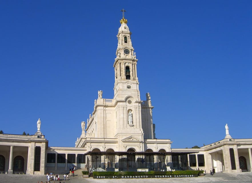 Lisbon: Fátima & Holy Eucaristy Miracle Relic, Spiritual Day - Santarém Eucharistic Miracle: What You’re Really Going to See