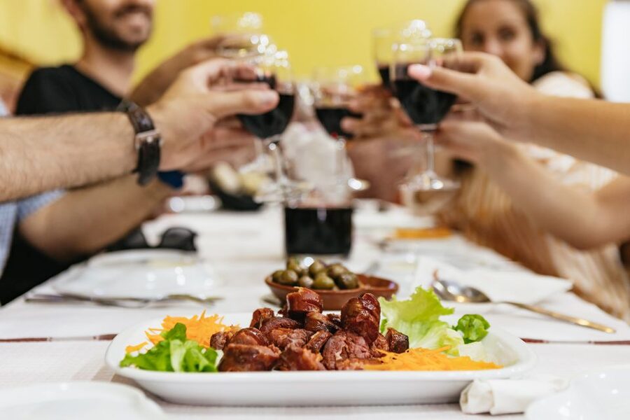 Lisbon: Food and Wine Small Group Walking Tour - Where this tour begins in Rossio Square, and how to meet your guide