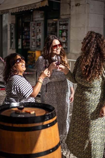 Lisbon: Food Tasting Tour by Tuk Tuk with 2 Stops - Key things to know before you go