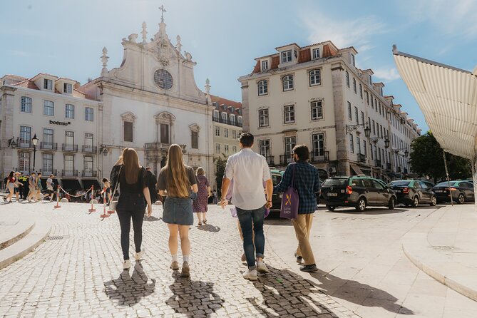 Lisbon Food & Tuk Tuk Tour with Eating Europe - Praça da Figueira and the tuk tuk start: getting oriented quickly