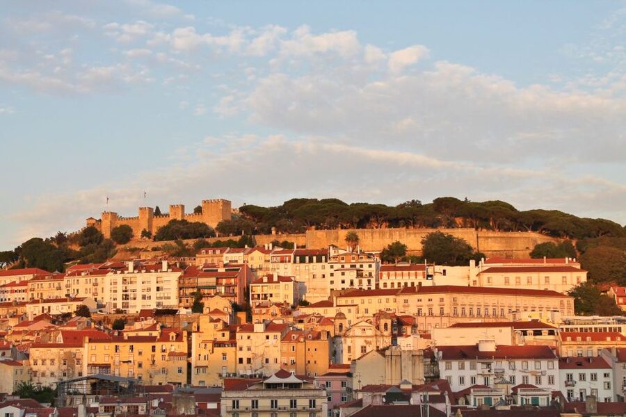 Lisbon: Full-Day Private Walking Sightseeing Tour - The Whole Story in 4 Hours: From Phoenicians to Romans to Moors