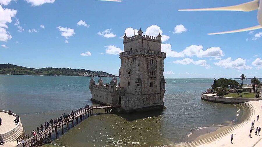 Lisbon: Full-Day Small-Group City Tour with Hotel Pickup - Alfama and Lisbon Cathedral: Narrow Streets, Big Views Energy