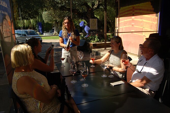 Lisbon Getaway: Private Arrábida Wine & Food Tour - Getting started at Mercado do Livramento, the fish-market stage-set