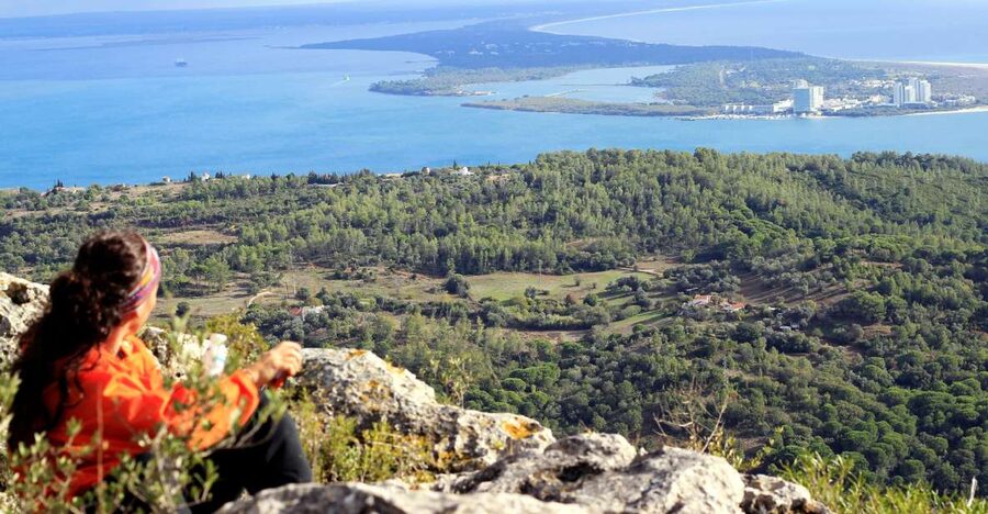 Lisbon: Hiking in Arrábida Natural Park - Why Arrábida Natural Park Feels Like a Real Change of Pace