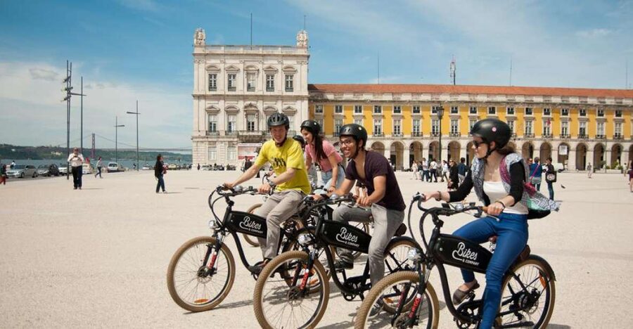 Lisbon: Hills, Alfama, and Mouraria Tour by Electric Bike - Commerce Square to Alfama: a quick orientation before the big views